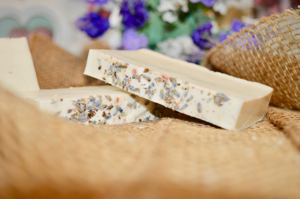 Săpun natural artizanal- de ce să îl folosim?- Conscious beauty