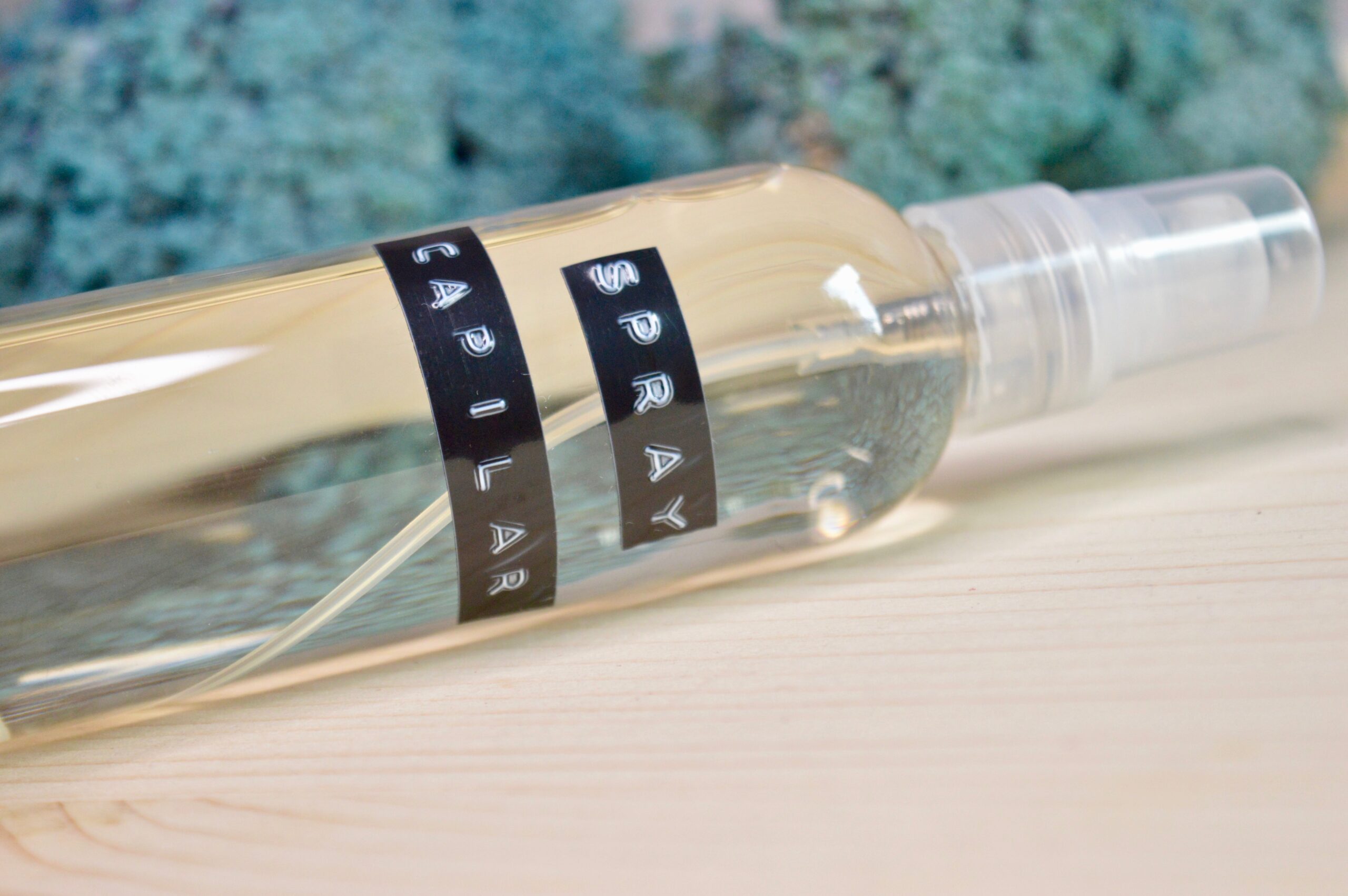 Spray pentru descurcarea părului - Conscious Beauty RO