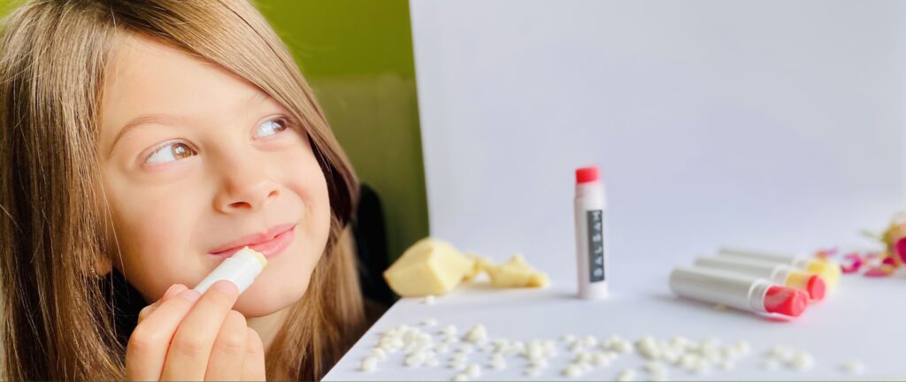 Cum sa faci balsam de buze cu ingrediente naturale