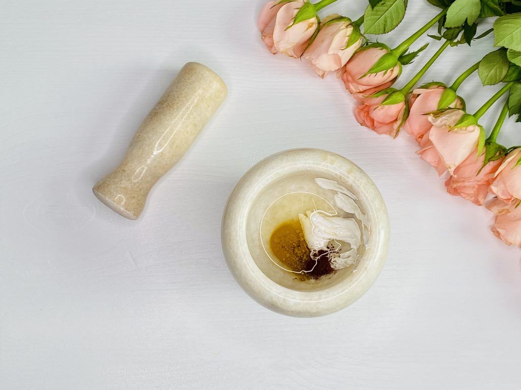 Cum să faci Corector imperfecțiuni și cearcăne | How to make Concealer