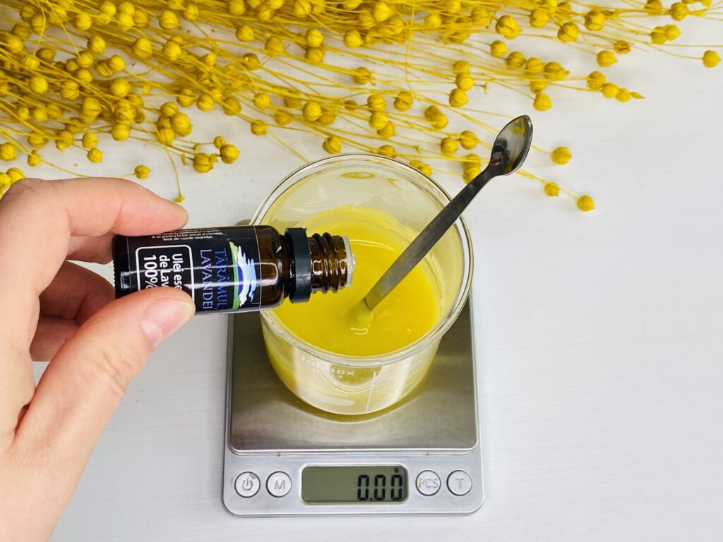 Cum să faci Unguent cu Gălbenele | How to Make Calendula Salve