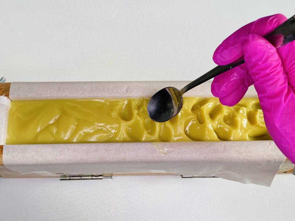Cum să faci Săpun cu Ulei de Gălbenele - Rețetă | How to Make Calendula Infused Oil Soap with Recipe